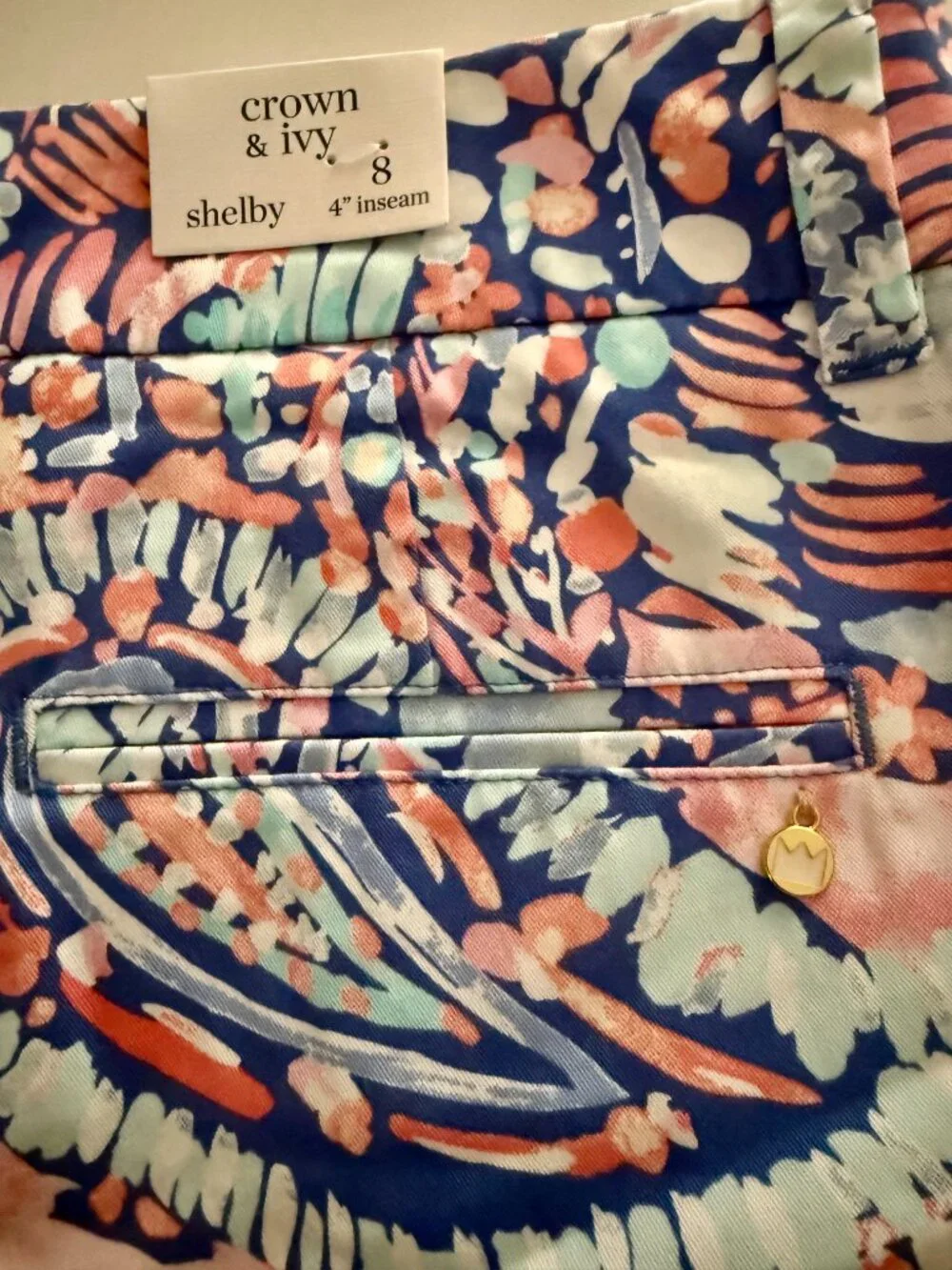 NWT Size 8 Crown & Ivy Paisley Scalloped Shorts Hem 4” Inseam